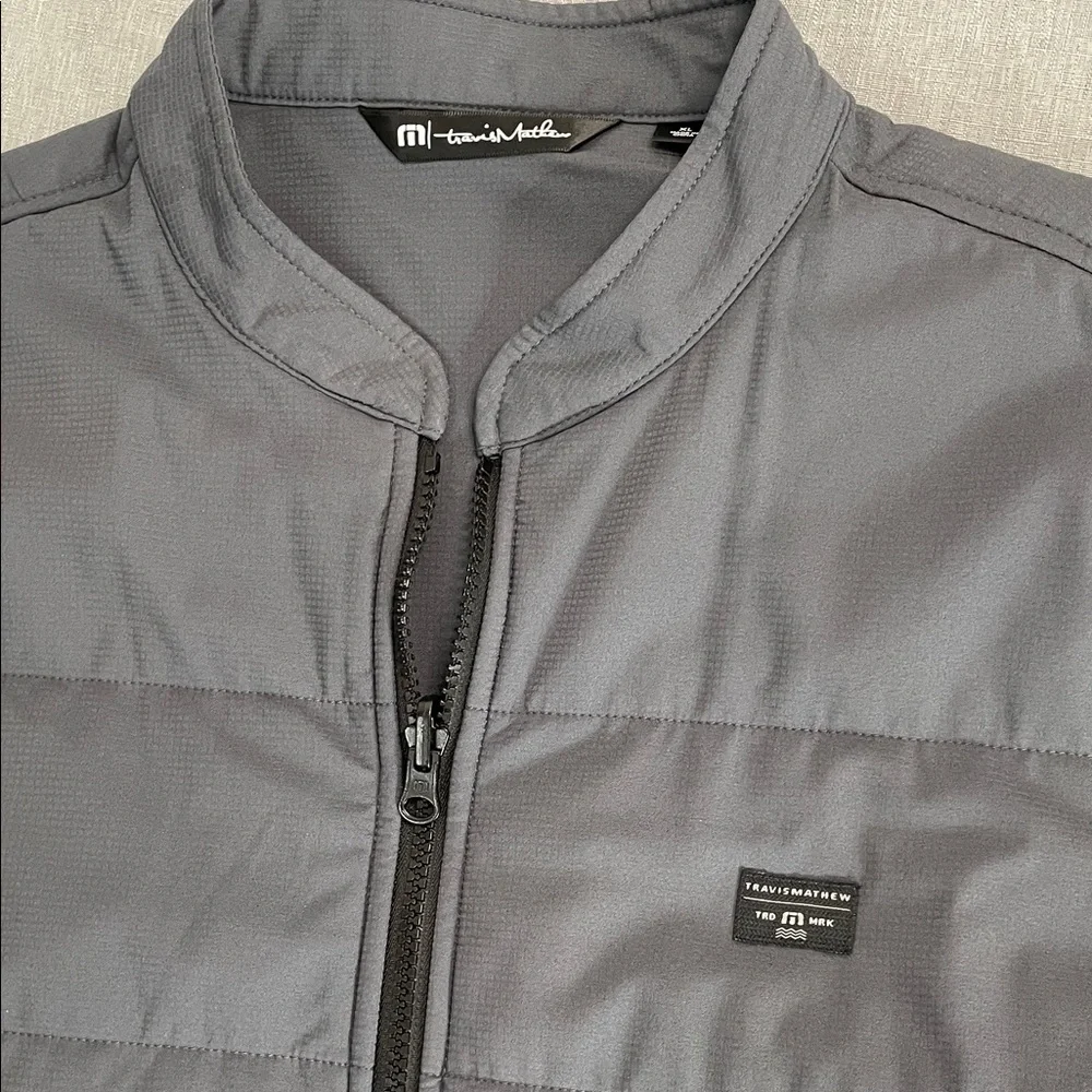 Travis Mathew Vest Cold Heart 2.0 Grey Quilted Puffer Lightweight XL Mens Golf